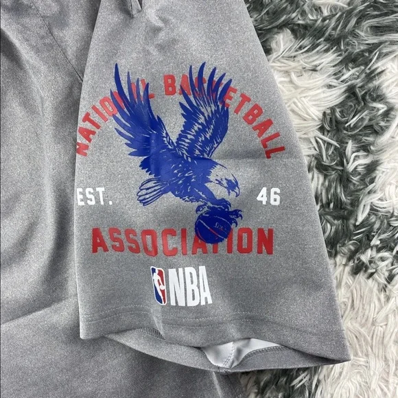 NWT NBA Men's Gray Shorts Size Large - Picture 2 of 7